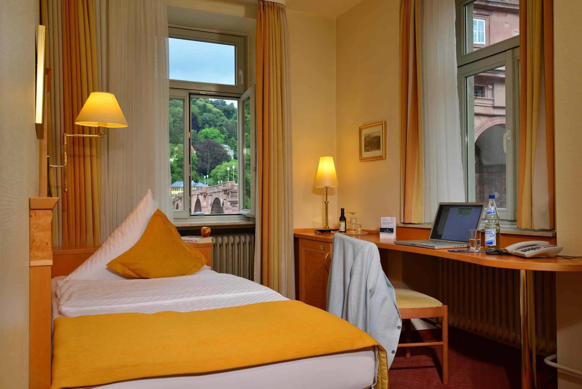 ซิตี้ พาร์ตเนอร์ โฮเทล ฮ็อลลันเดอร์ โฮฟ Hotel ไฮเดลเบิร์ก ภายนอก รูปภาพ